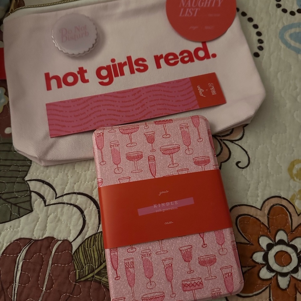 Page+Beach Reads & Bubbly limited edition set